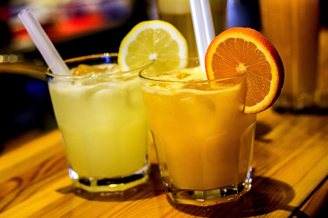 Refreshing juices and smoothies at the Pineapple Juicebar in Airdrie